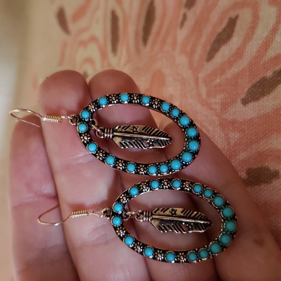 Feather Hoop Earrings. Oval Flower Floral Copper Color Boho Cowgirl Western - Picture 4 of 9